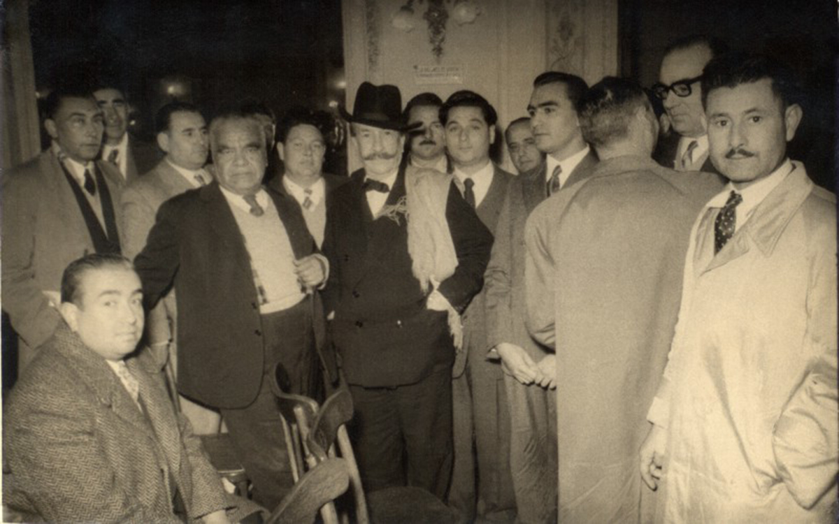 Alfredo Palacios en reunión 